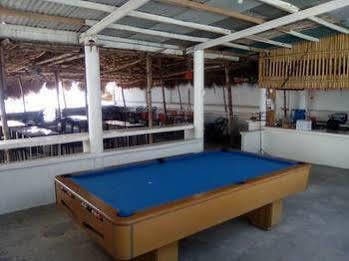 Gumleaves Hotel And Restaurant Olongapo Buitenkant foto